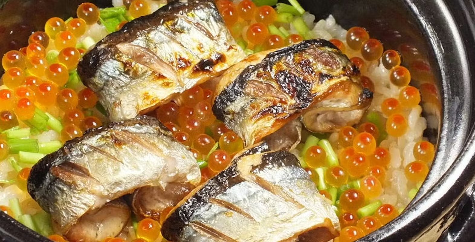 Grilled fish and salmon roe clay-pot rice from the wagyu and seasonal fish course at 肉炭馨 和衷 WACYU, Kitashinchi, Osaka